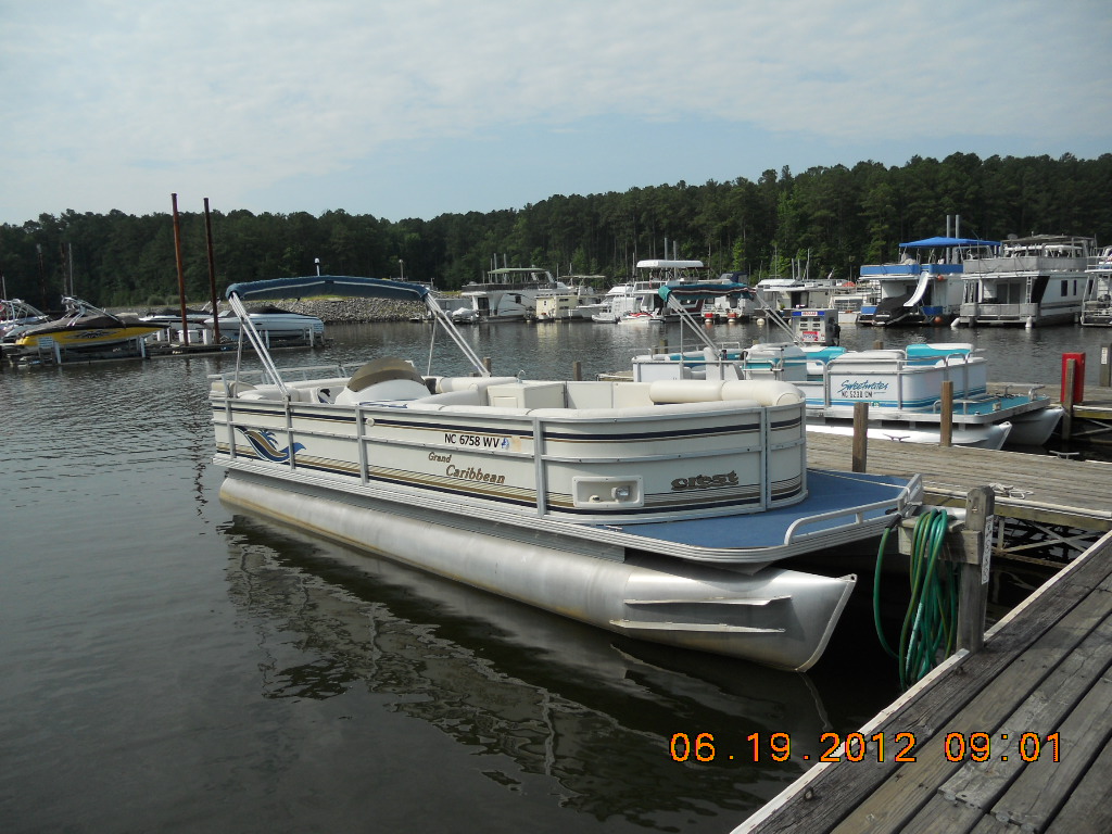 Pontoon Boat Rentals on Jordan Lake